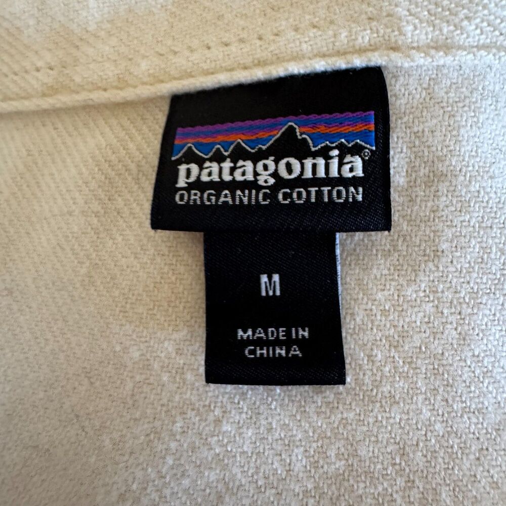 Patagonia Worn Wear Organic Cotton Cream Flannel Shirt Smiley Patch Womens M - Picture 3 of 16